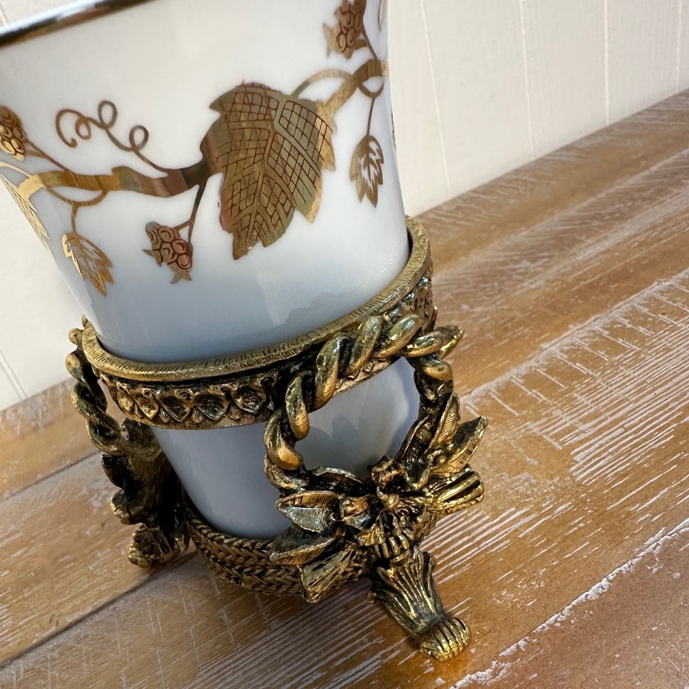 Vintage Stylebuilt Vanity Cup & Holder ⚜️ - Picture 2 of 10